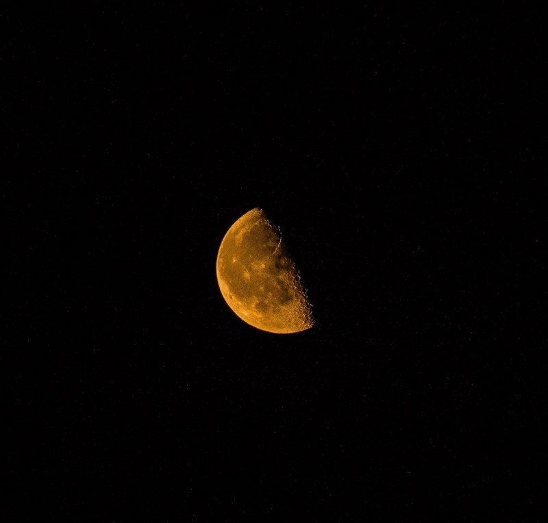 Большая красная Луна
