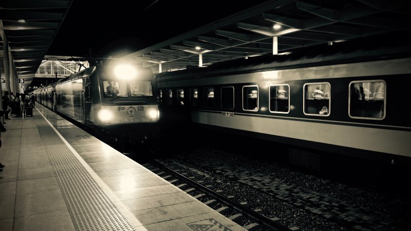 Ночной поезд метро