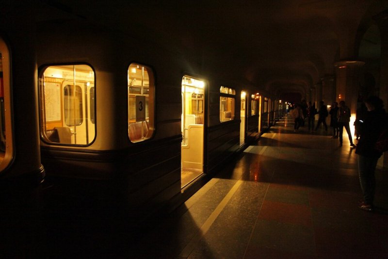 Московский метрополитен ночь
