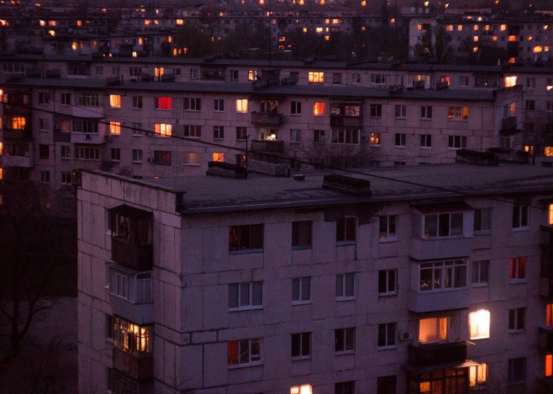 Ночной Смоленск дворы пятиэтажки