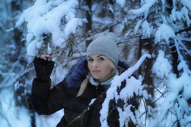 Зимняя фотосессия в лесу