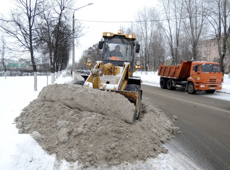 Очистка дорог зимой