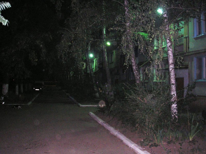 Улица ночью двор