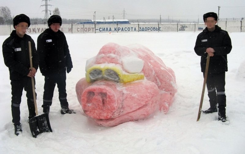 Фигура Снежная свинья