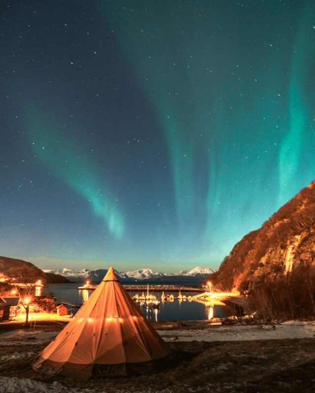 Норвегия Северное сияние фьорды