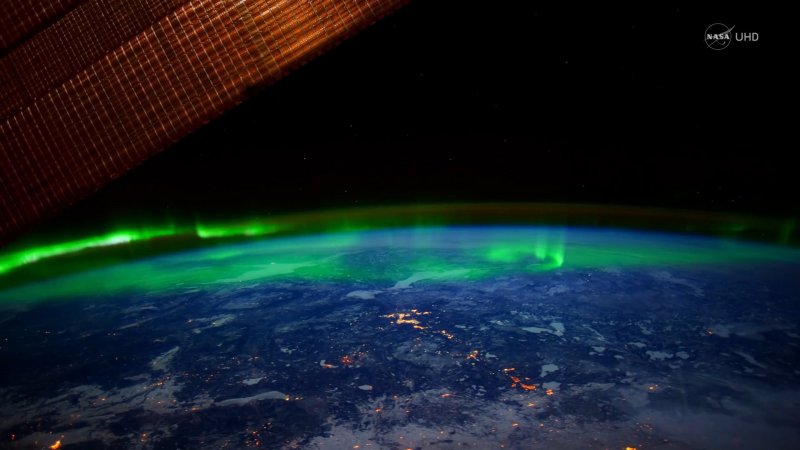 Северное сияние из космоса фото