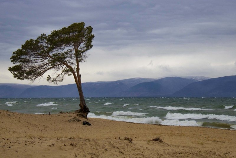 Ветер Сарма на Байкале