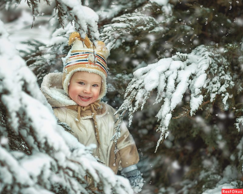 Детская фотосессия в снегу