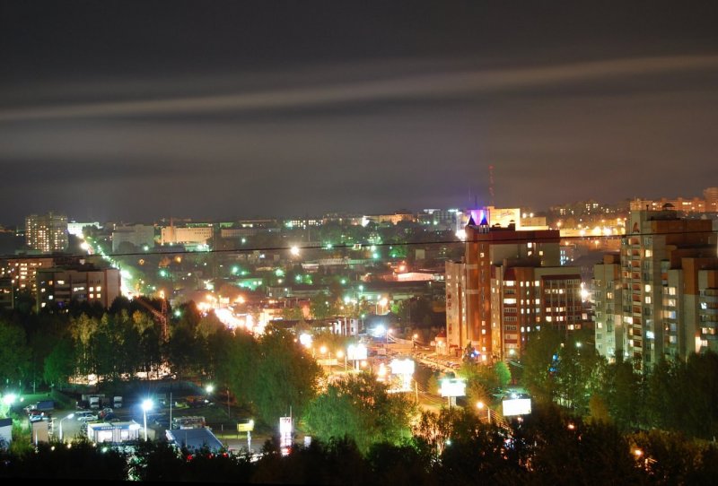 Город Киров ночью