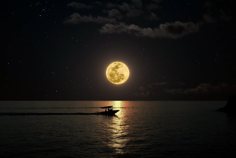 Картинки ночное небо со звездами и луной