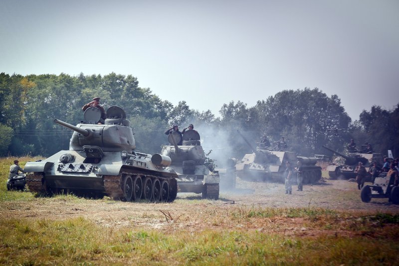Реконструкция боев танки т34