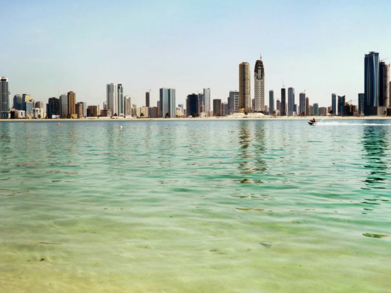 Дубай залив