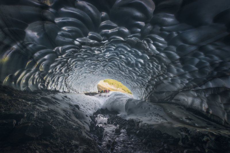 Ледяная пещера Камчатка