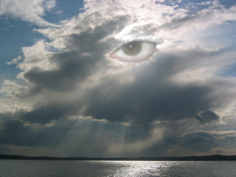 Глаза Бога в небе