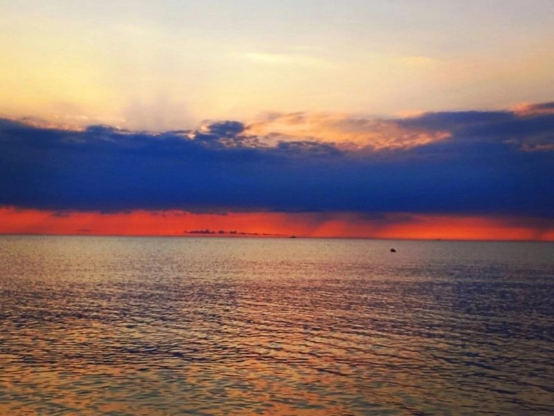 Закат на море Триколор