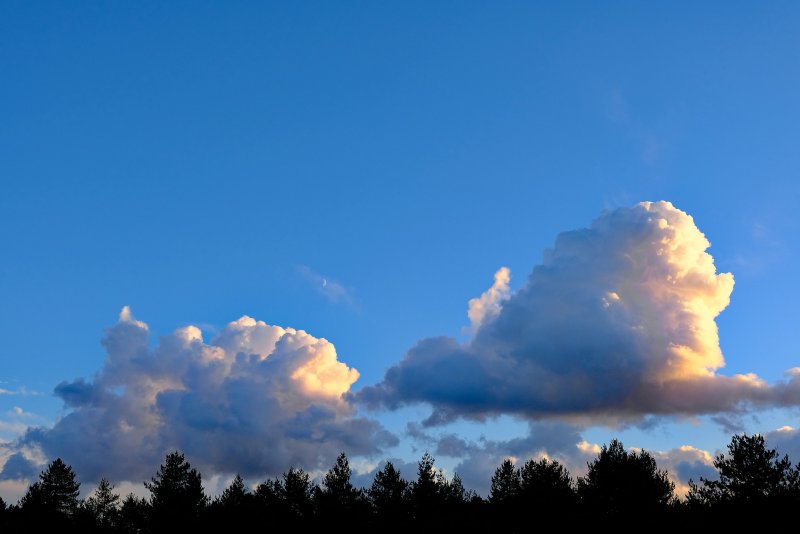 Кумулус Нимбус облака
