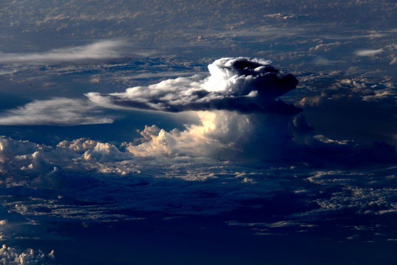Облака вид из космоса