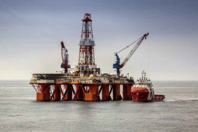 Шельфовая добыча нефти Сахалинская