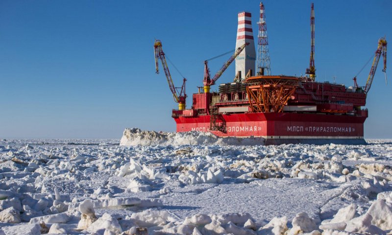 Приразломная платформа в Арктике